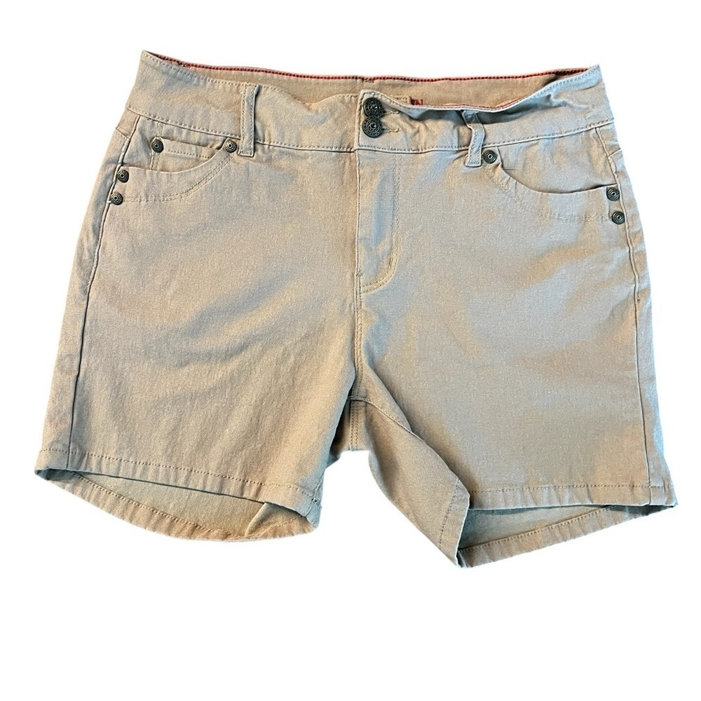 Sabrina Lauren Tan Bermuda Shorts with a Washed Look Size 14